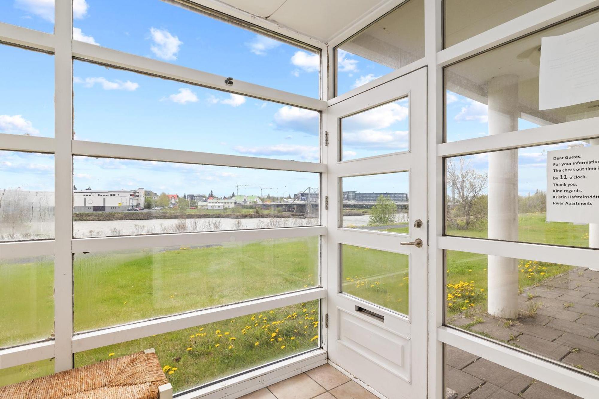 River Apartments Selfoss Extérieur photo